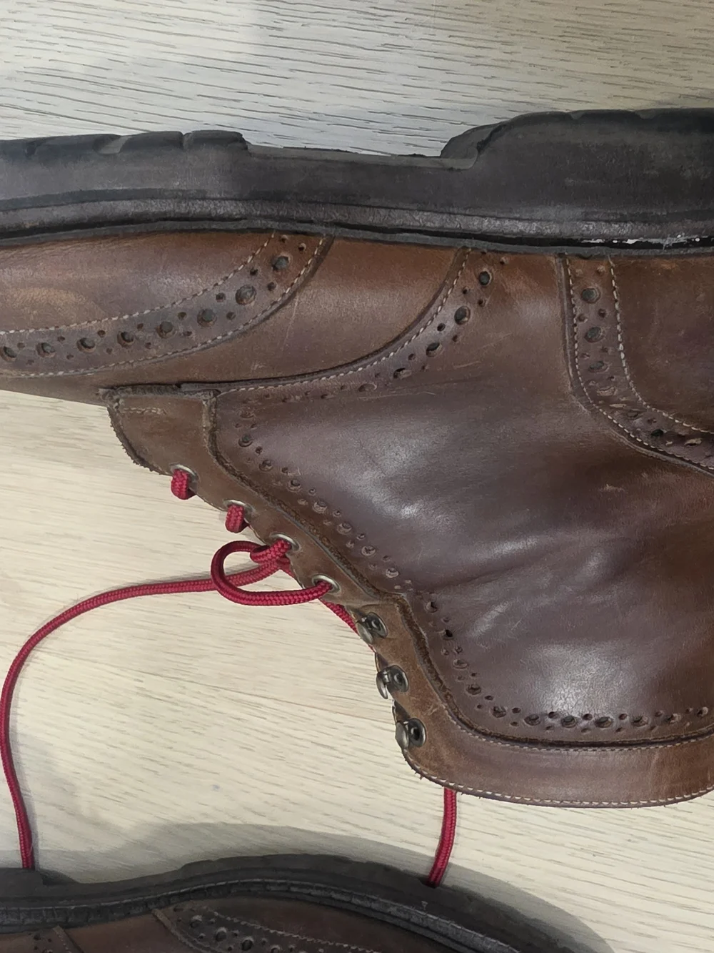 Allen Edmonds Brown Leather Wingtip Combat Boots Vibram Sole Men's 10.5 D